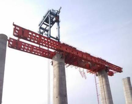 黄河大桥1700t架桥式起重机